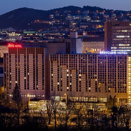 Ibis Budapest Castle Hill Hotel Exterior photo